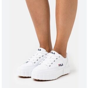 Fila Sandblast White Platform Sneakers Size 7.5